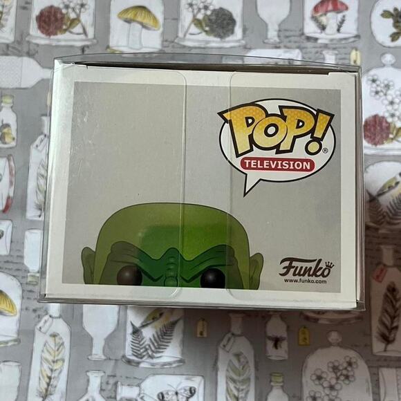 Funko pop moss man toys r us exclusive - Picture 5 of 6